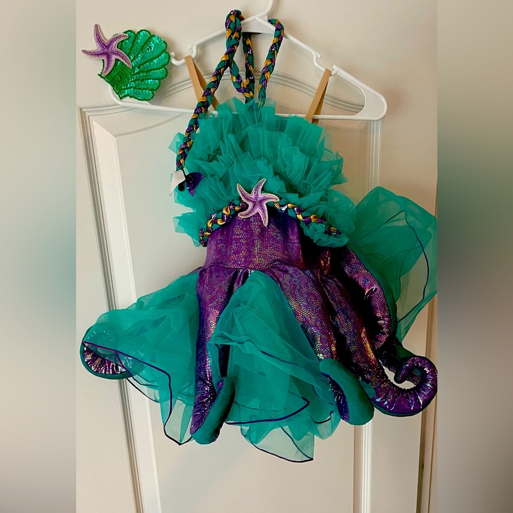 A Wish Come True Octopus Garden dance costume for 4 year old. Ties around neck